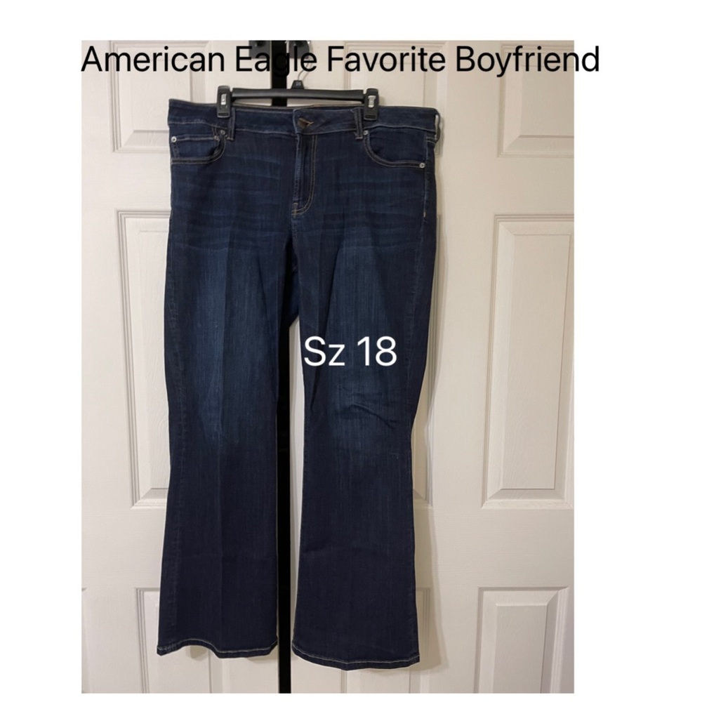 American Eagle Favorite Boyfriend Dark Wash Jean